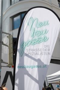 Wiens größter Flohmarkt in der Neubaugasse