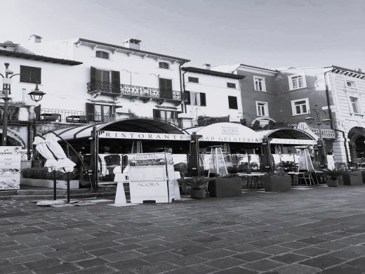 Promenade in Desenzano del Garda am Gardasee